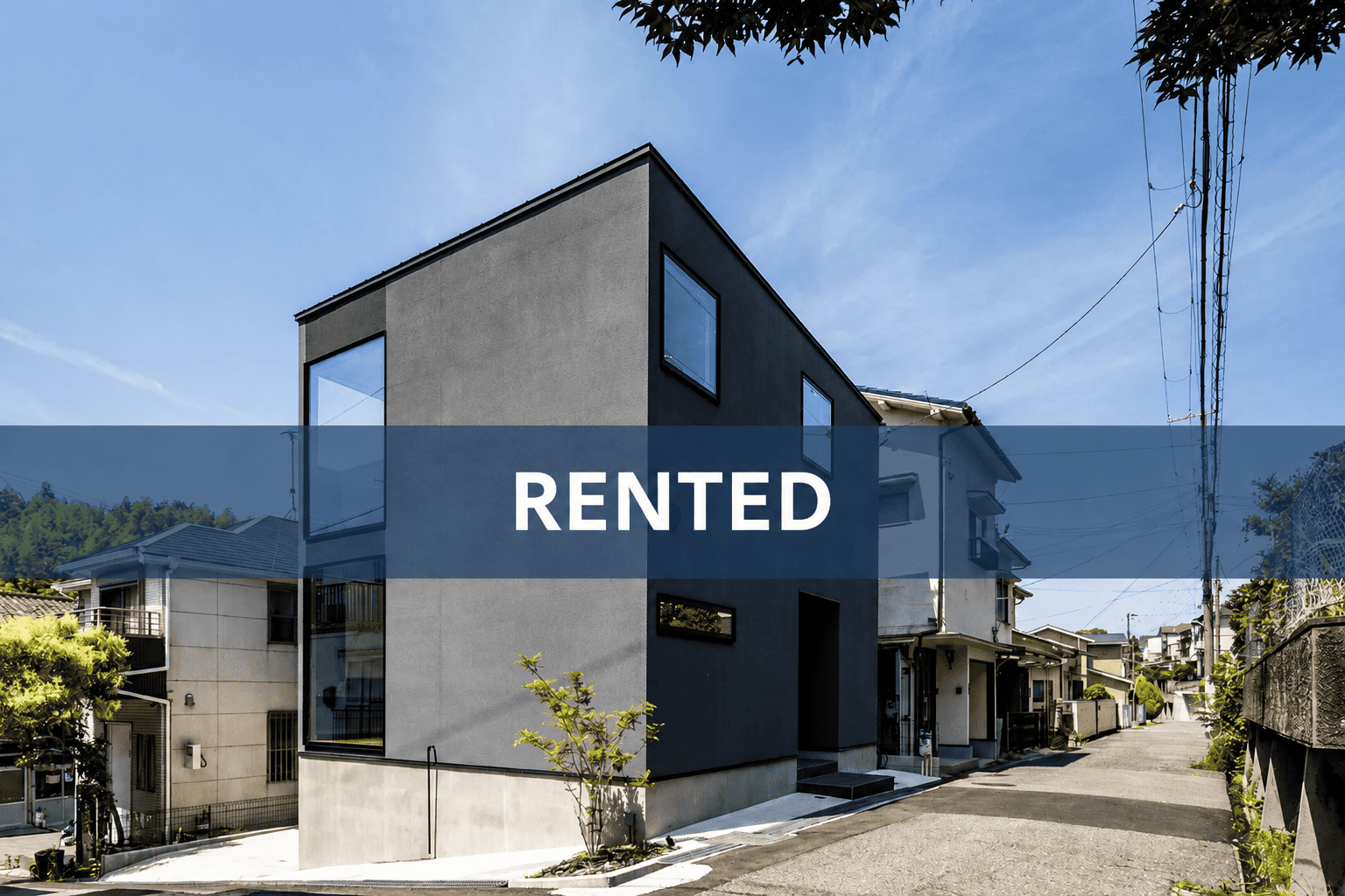 Furnished House Kobe – Serviced Apartment for rent in Kobe – Furnished Apartment – House for rent in Kobe – Amazing Realty – Real Estate Kobe – Exterior Side View – rented Fully Furnished 3LDK Detached House in Kobe | Shioyadai Luxury House in Kobe